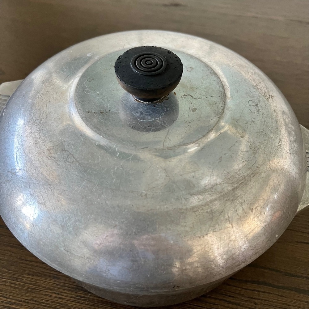 Wagner Ware Sidney -O- Magnalite 4248 Dutch Oven Cast Aluminum Pot with Lid 5 Qt - Picture 15 of 16